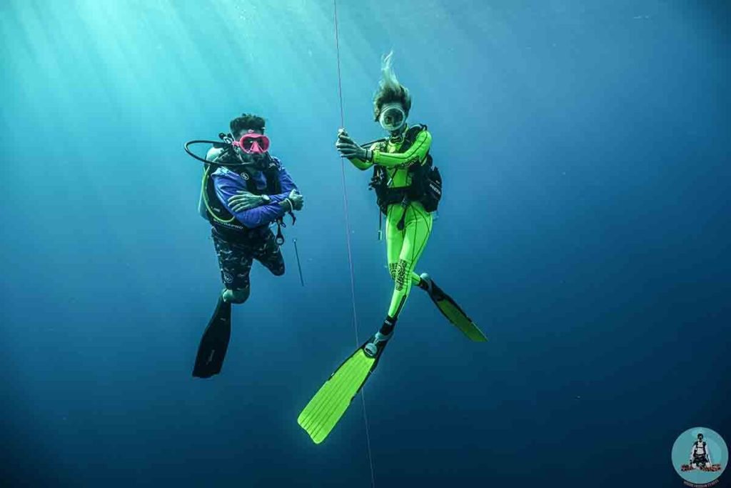 Scuba Finders y Divescover