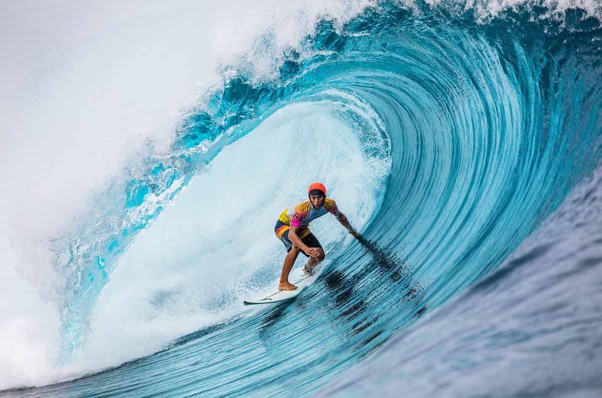 Kauli Vaast (FRA), campeón olímpico y wildcard del Lexus Tahiti Pro 2025 en Teahupo’o – WSL / Kelly Cestari