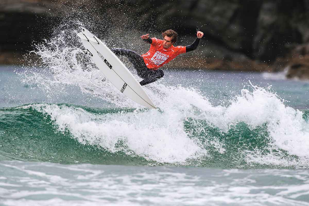 Afonso Antunes surfing Pantin Classic 2025 QS 4000