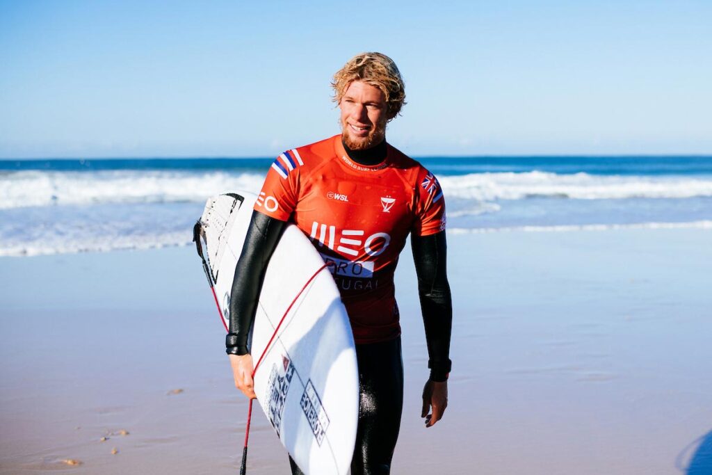 John John Florence en competición durante un evento del Championship Tour de la WSL